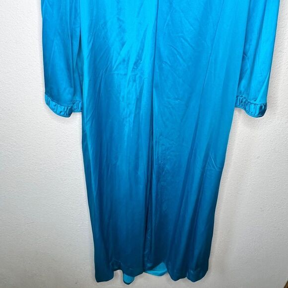 Vintage Vanity Fair‎ Nylon Robe - Picture 5 of 7